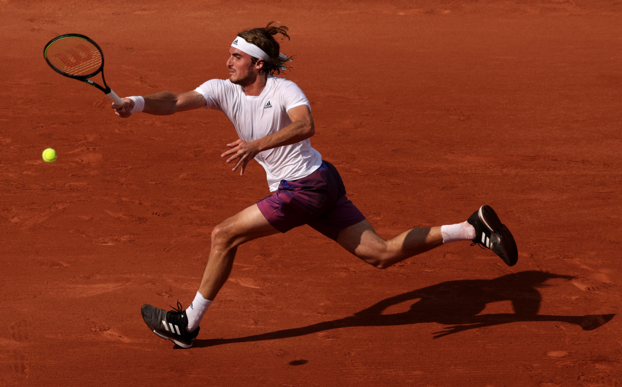 Stefanos Tsitsipas had little problems dispatching Pedro Martinez in straight sets ©Getty Images