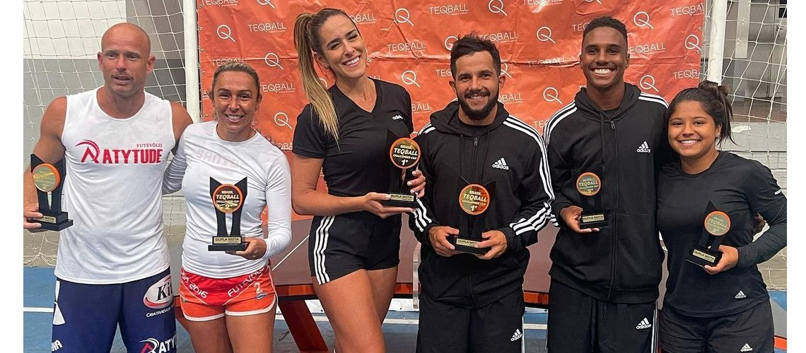 Natalia Guitler and Marquinhos Vieira won the Brazilian mixed doubles title ©FITEQ
