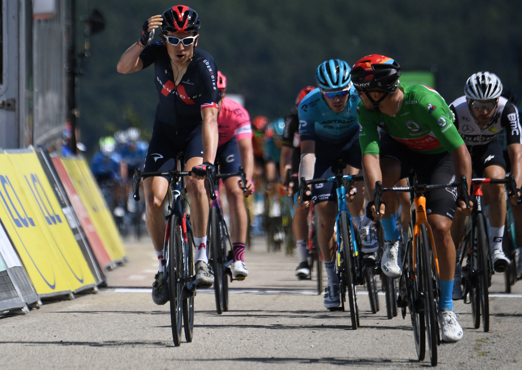 Thomas wins stage five of 2021 Critérium du Dauphiné in sprint