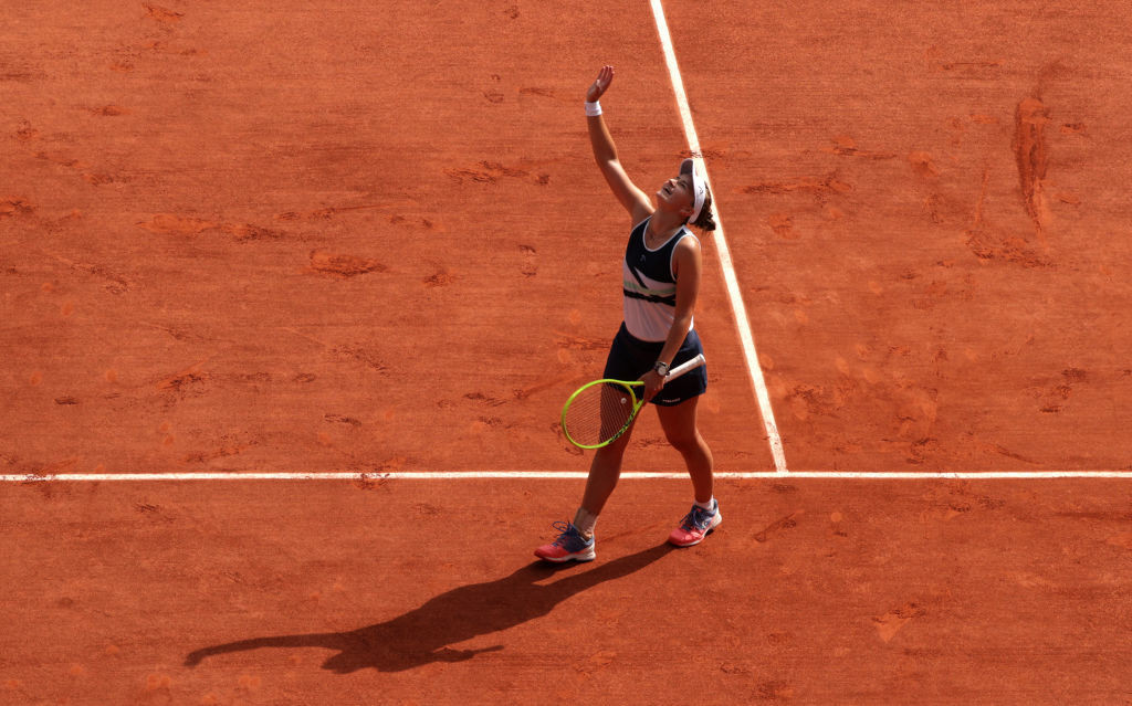 Krejčíková wins battle of Grand Slam singles final debutants at French Open