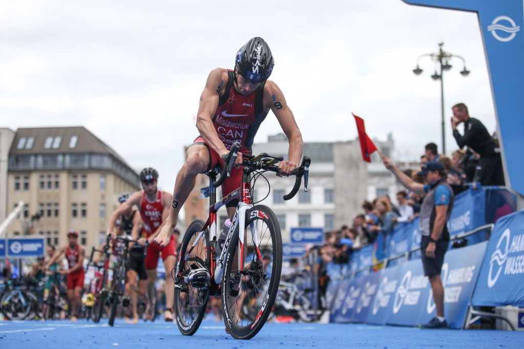 Canada's Tyler Mislawchuk clinched his second consecutive Triathlon World Cup gold medal at the Mexican venue of Huatulco 