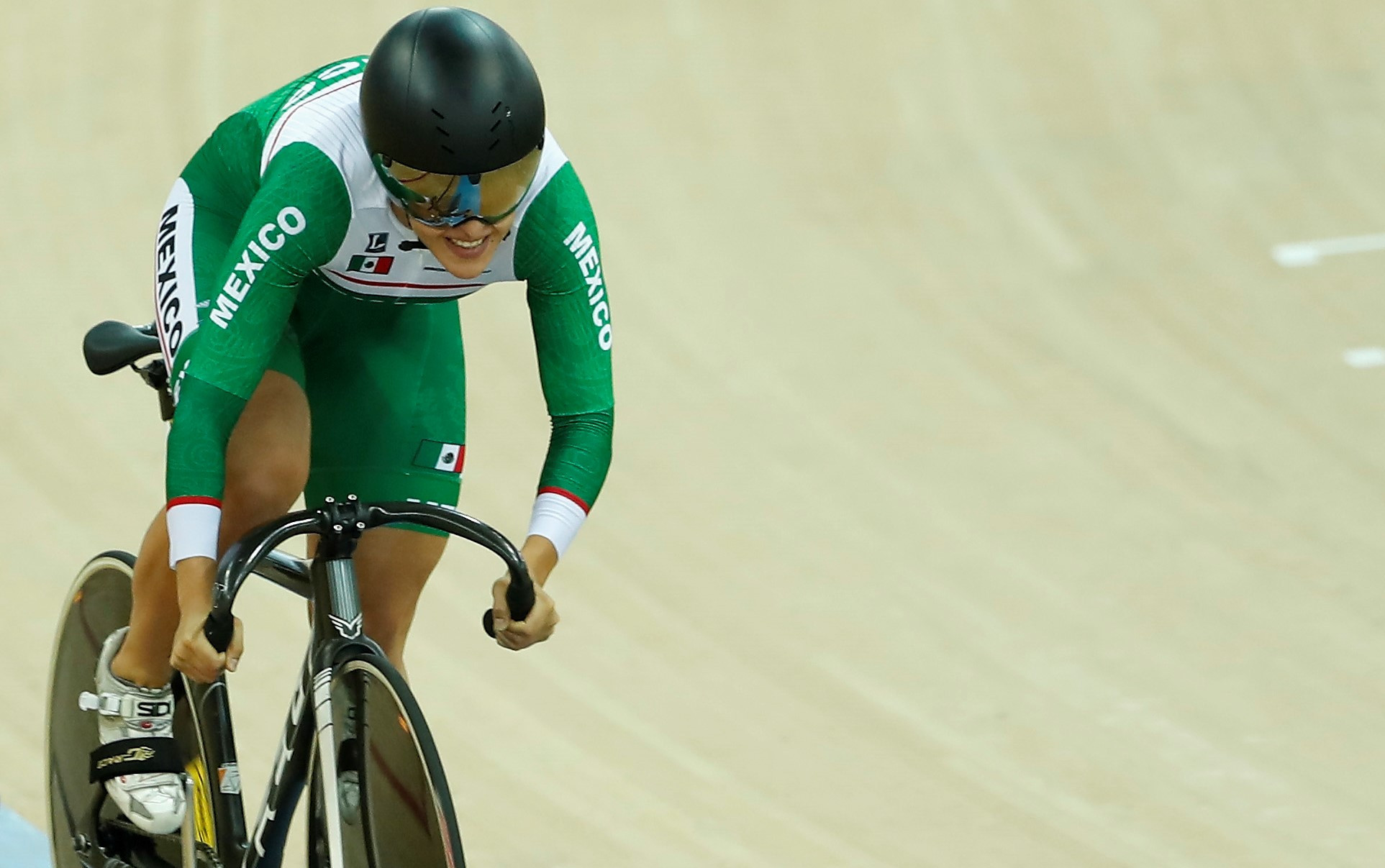 Yuli Verdugo triumphed in the women's keirin on her 24th birthday  ©Getty Images