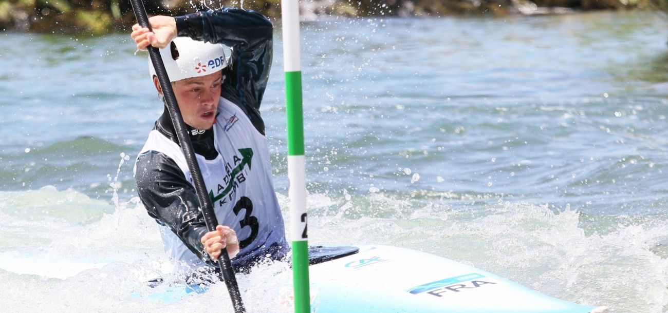 Anatole Delassus was one of three French paddlers to top qualifying today at the ICF Junior and Under-23 Canoe Slalom World Championships ©Nina Jelenc/ICF