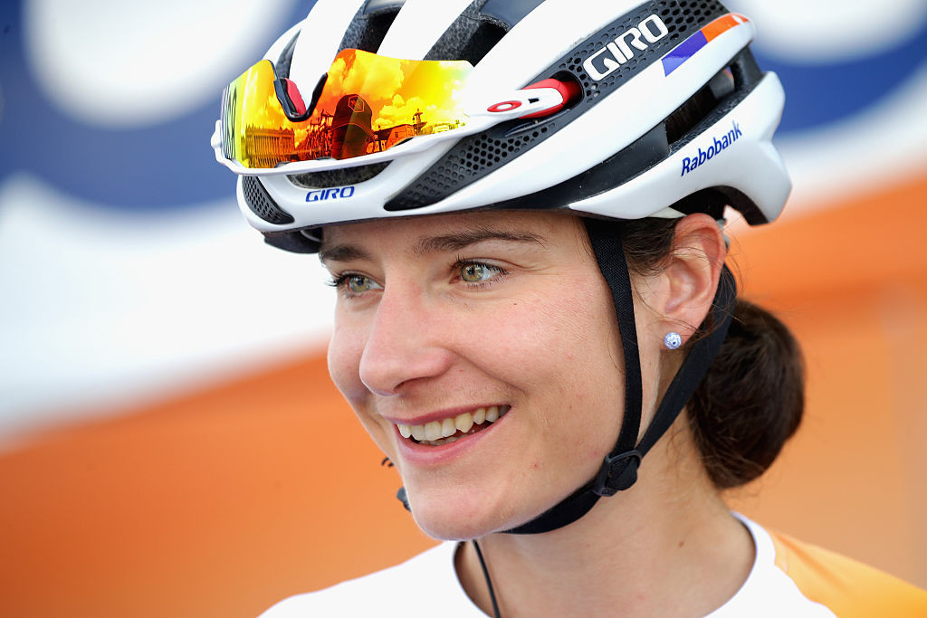  Vos earns second stage win in Giro Donne as van der Breggen keeps overall lead