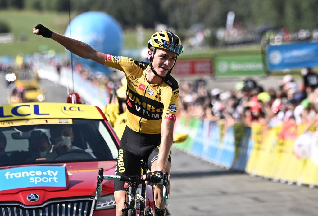  Kuss is local hero in Andorra as he becomes first US rider to win Tour de France stage in decade