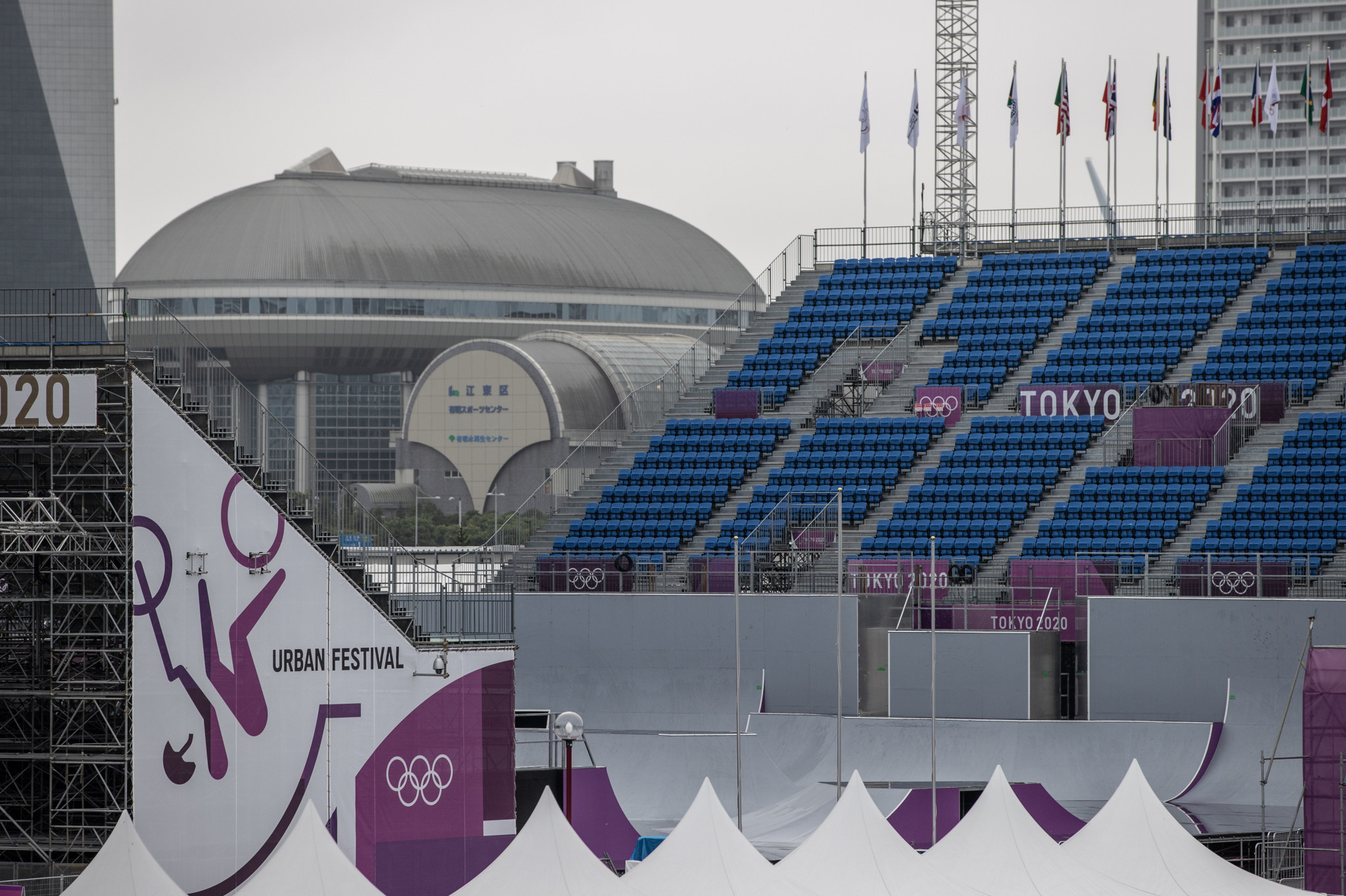 With spectators banned from the vast majority of Olympic venues, it is even harder to claim Tokyo 2020 is the "light at the end of the tunnel" ©Getty Images