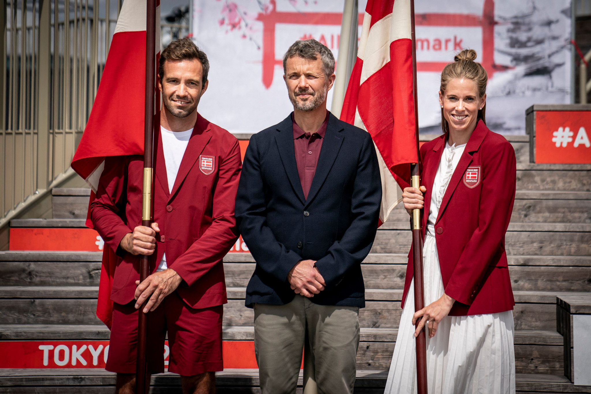 Crown Prince Frederik with Denmark's Tokyo 2020 flagbearers ©Getty Images