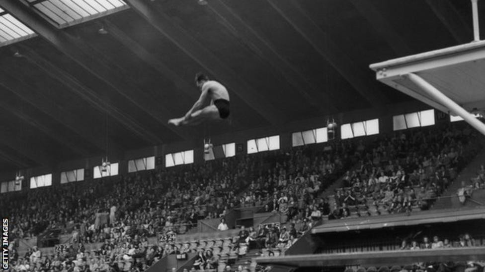 Sir Peter Heatly won three gold medals in the Commonwealth Games, including the 10m highboard at Auckland 1950 and Cardiff 1958 and was later chairman of the Commonwealth Games Federation ©Getty Images