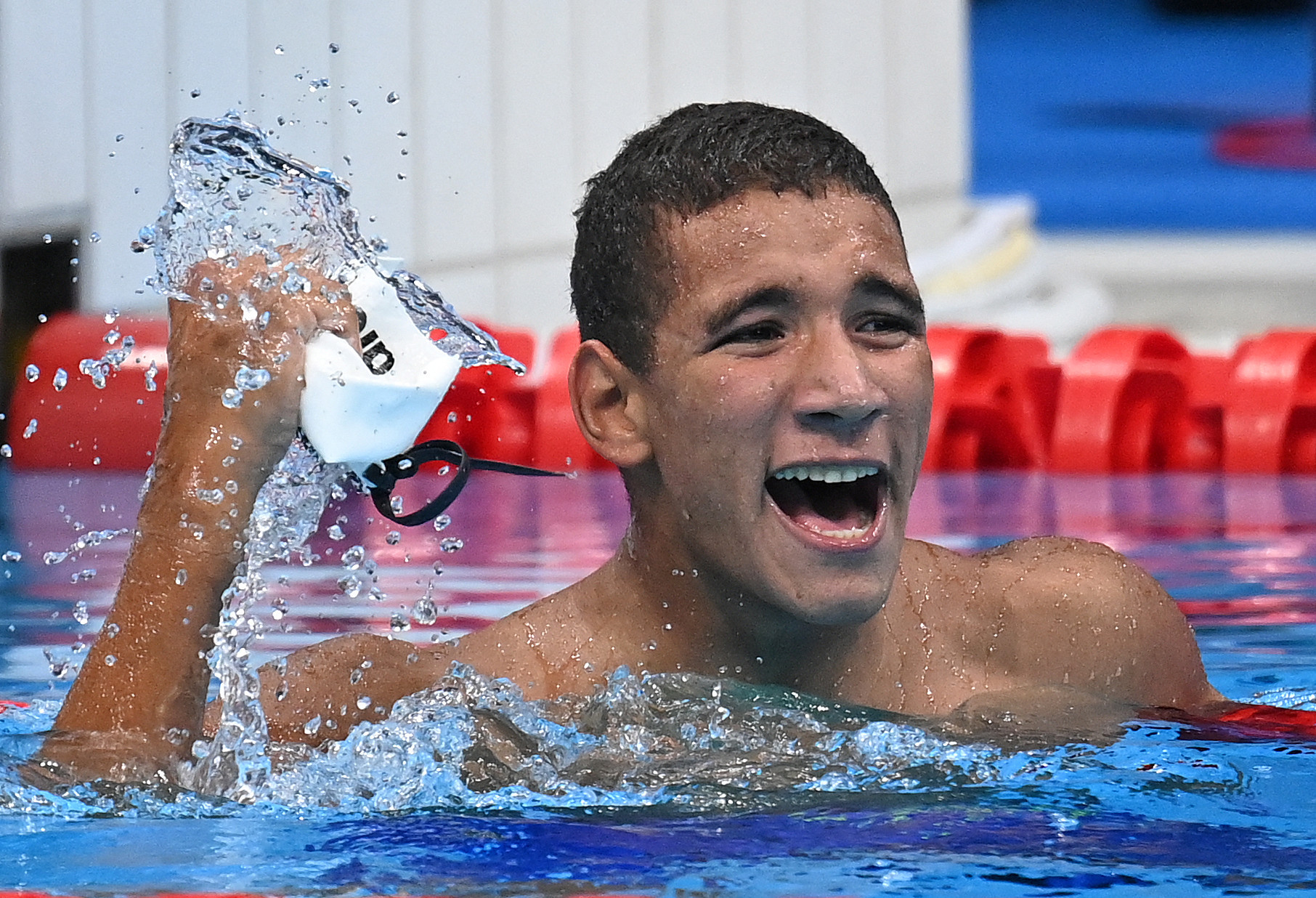 Tunisian teenager Ayoub Hafnaoui won the men's 400m freestyle in the standout result from the pool ©Getty Images