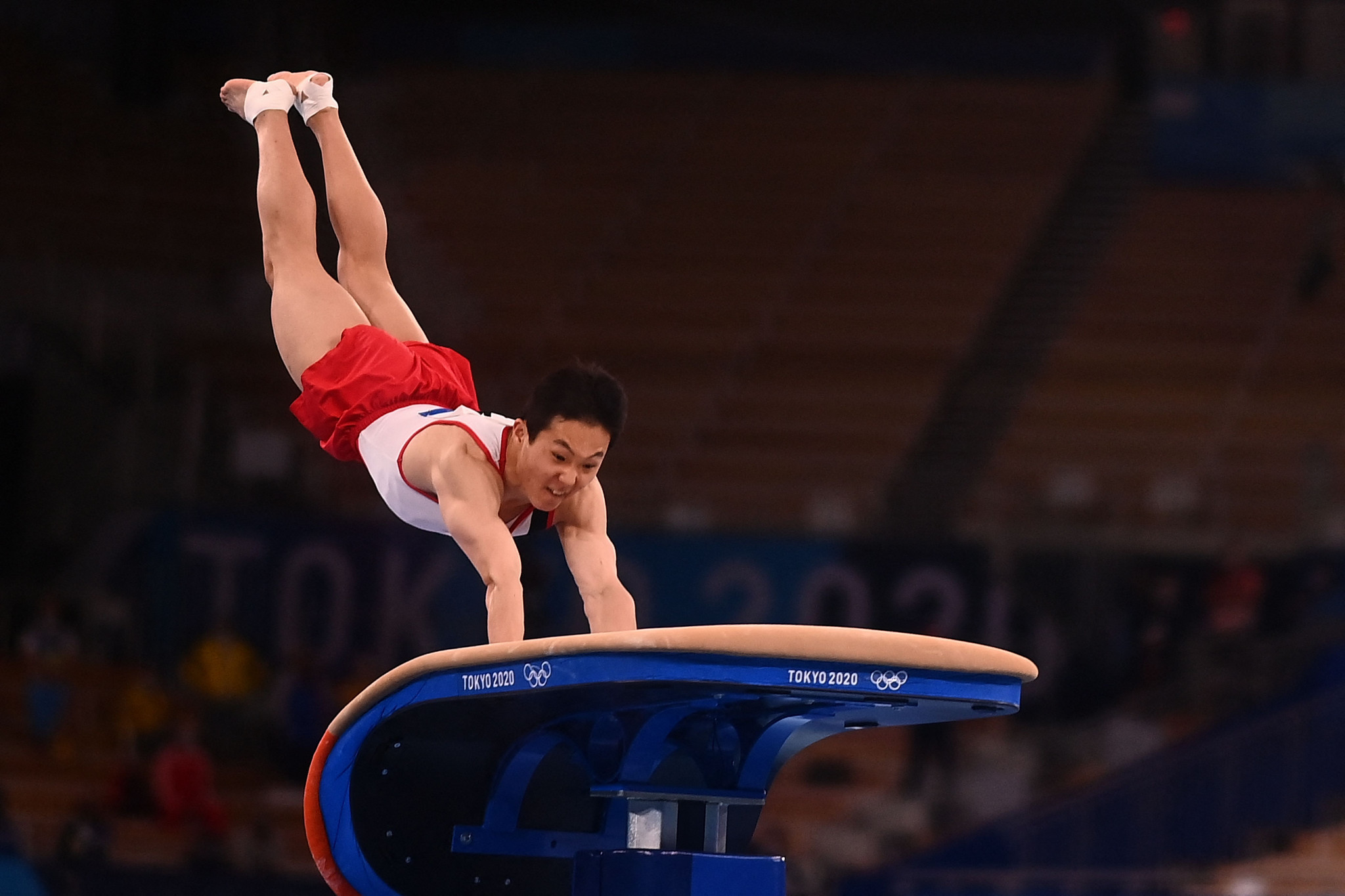 Shin Jeah-wan produces two impressive vaults to become Olympic champion ©Getty Images