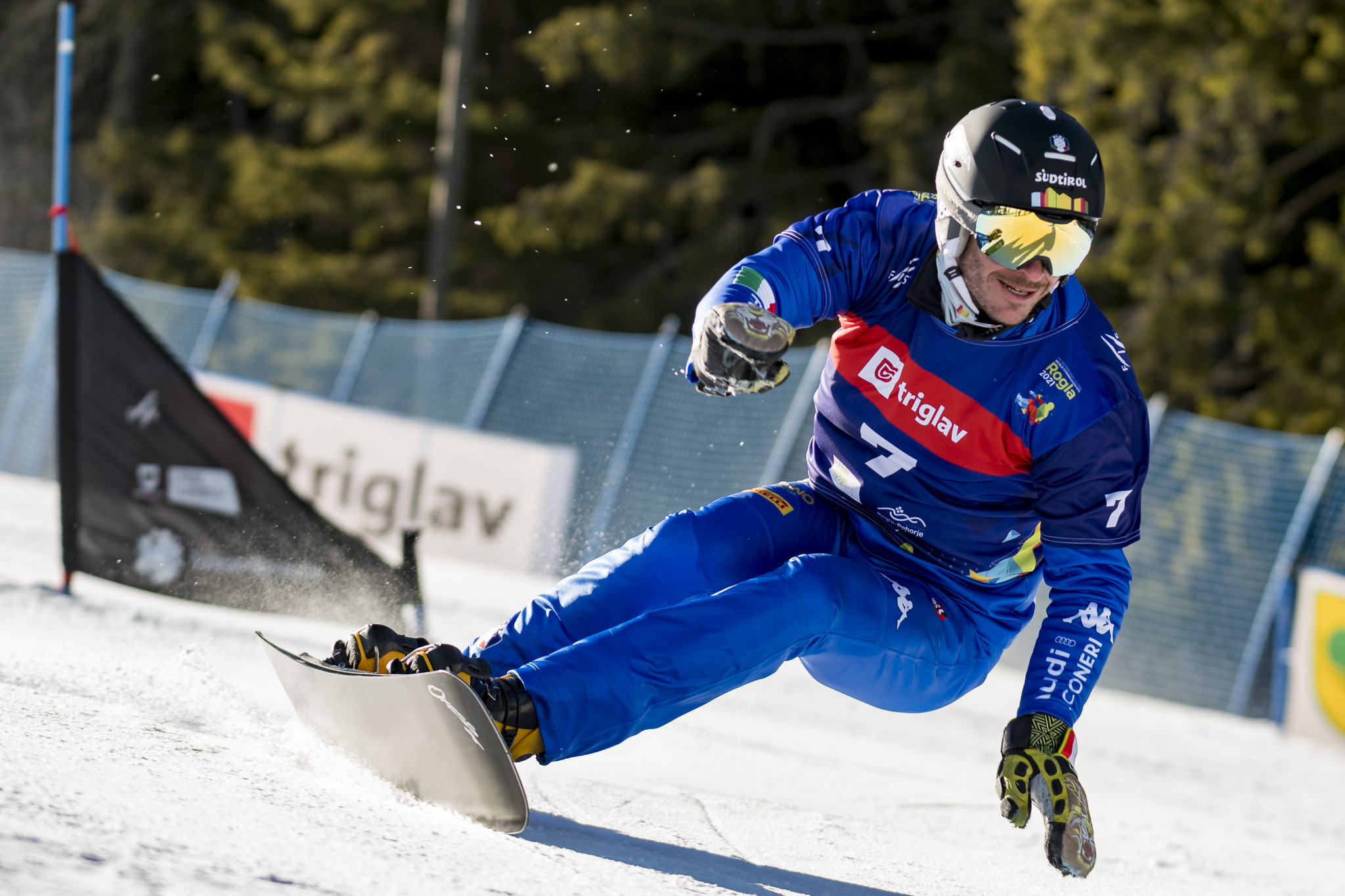 Italy's Aaron March won the men's parallel overall event in the 2020/2021 season ©Getty Images