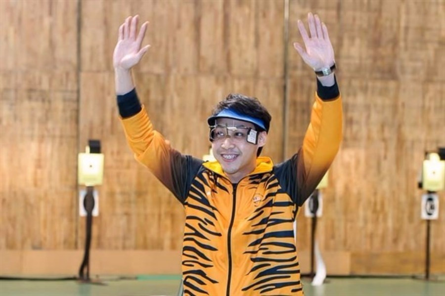 Johnathan Wong claimed the men's 10m air pistol crown ©ISSF