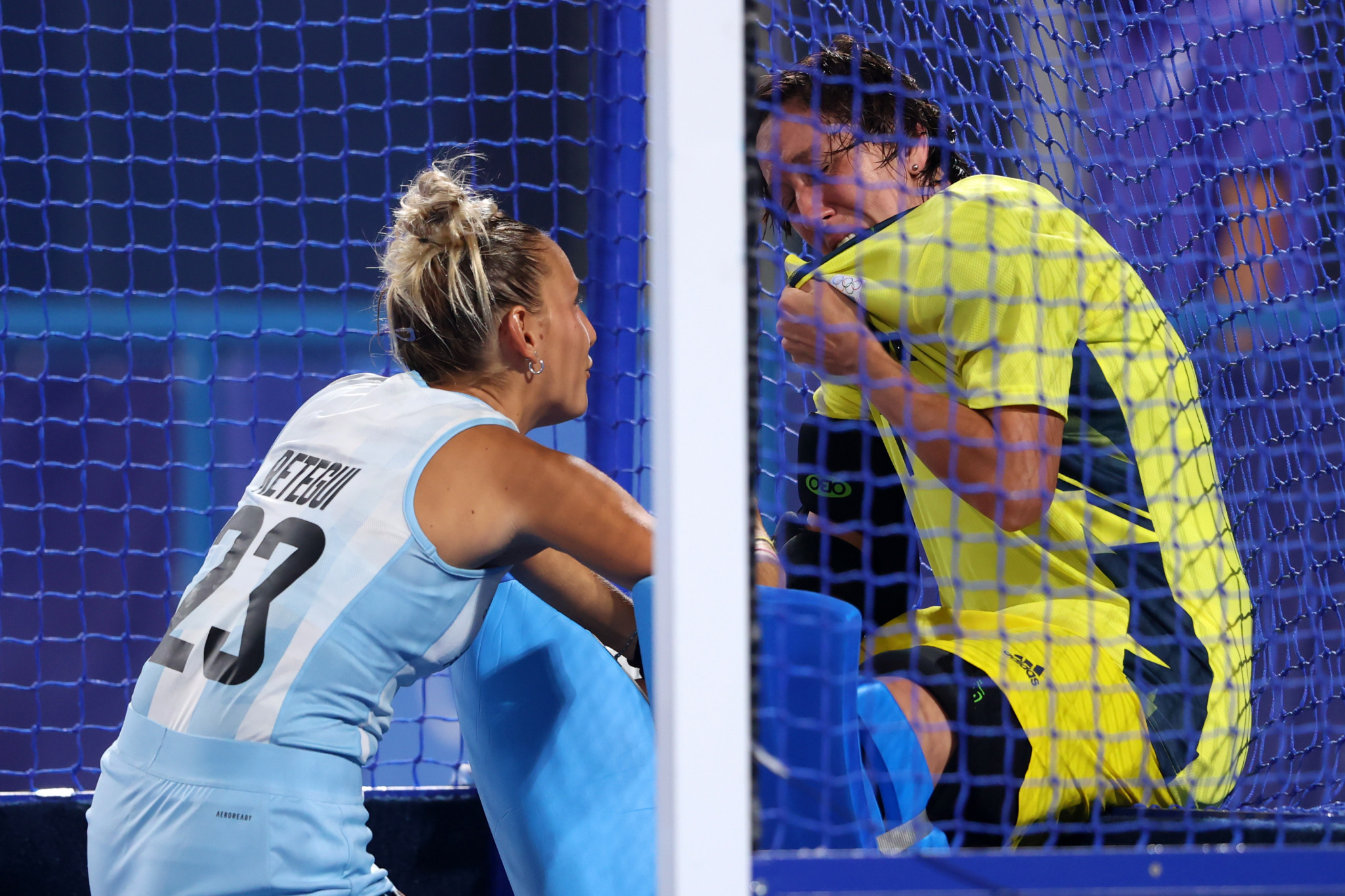 An emotional Argentine goalkeeper Maria Belen Succi is consoled after her country loses the women's hockey gold medal match on penalties ©Getty Images