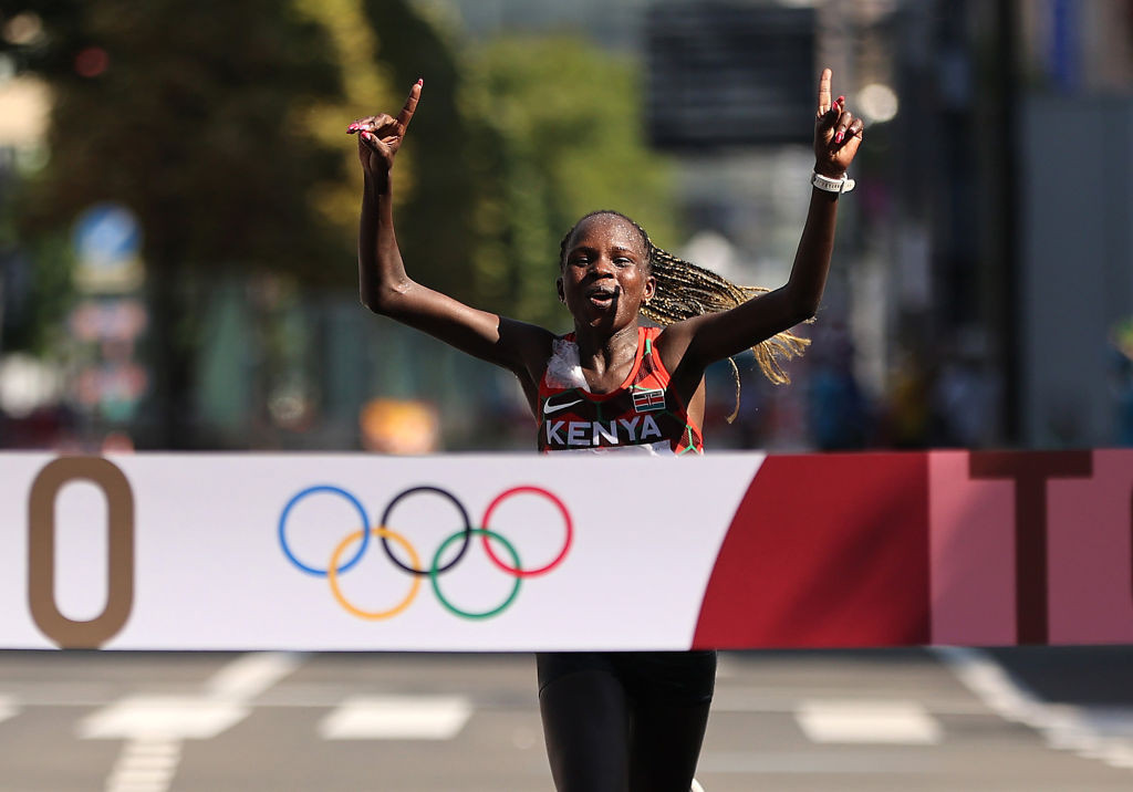 Kenya's Peres Jepchirchir wins the Tokyo 2020 women's marathon title in Sapporo ©Getty Images