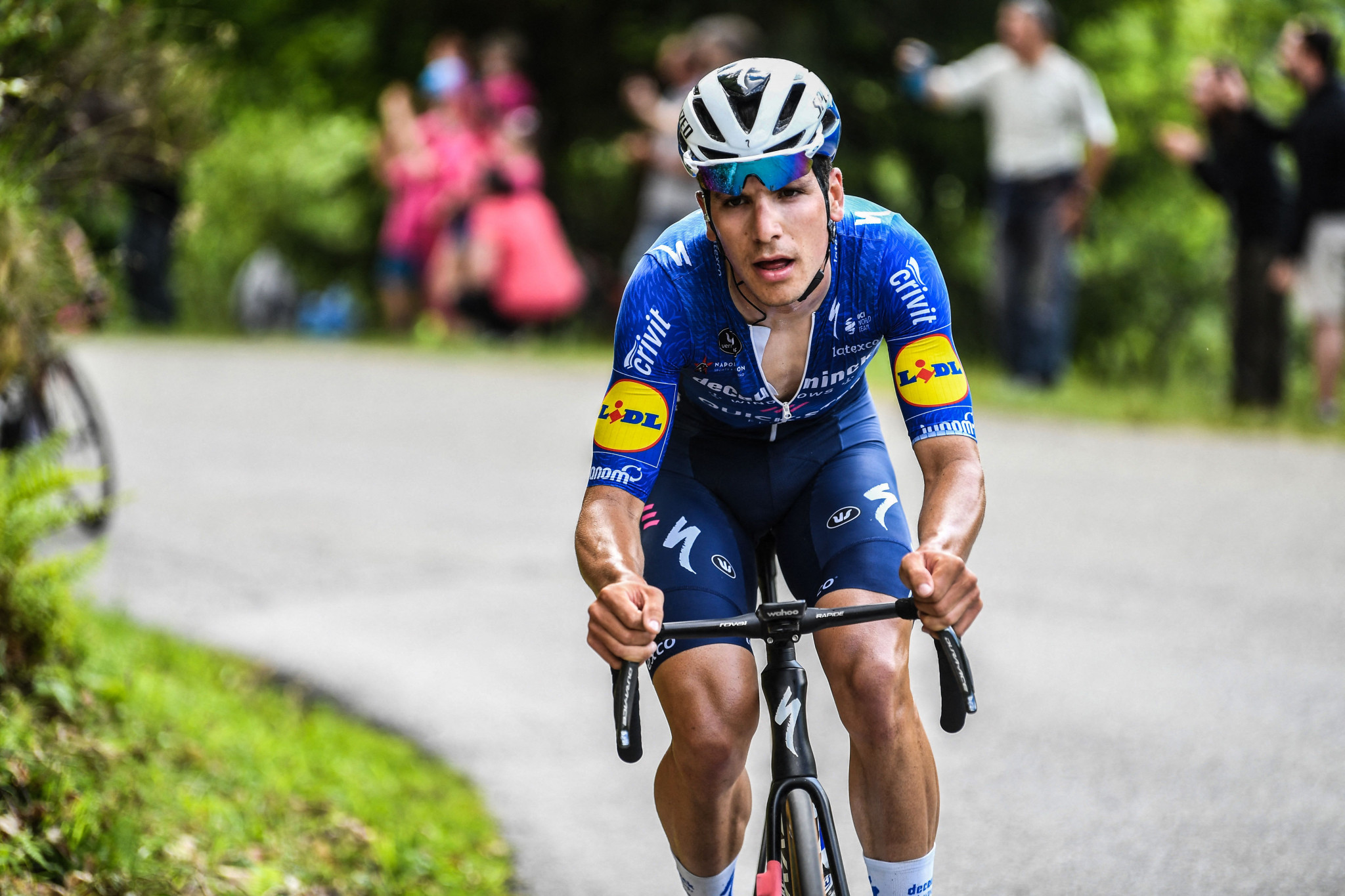 Almeida holds on to win stage two of Tour de Pologne after late attack