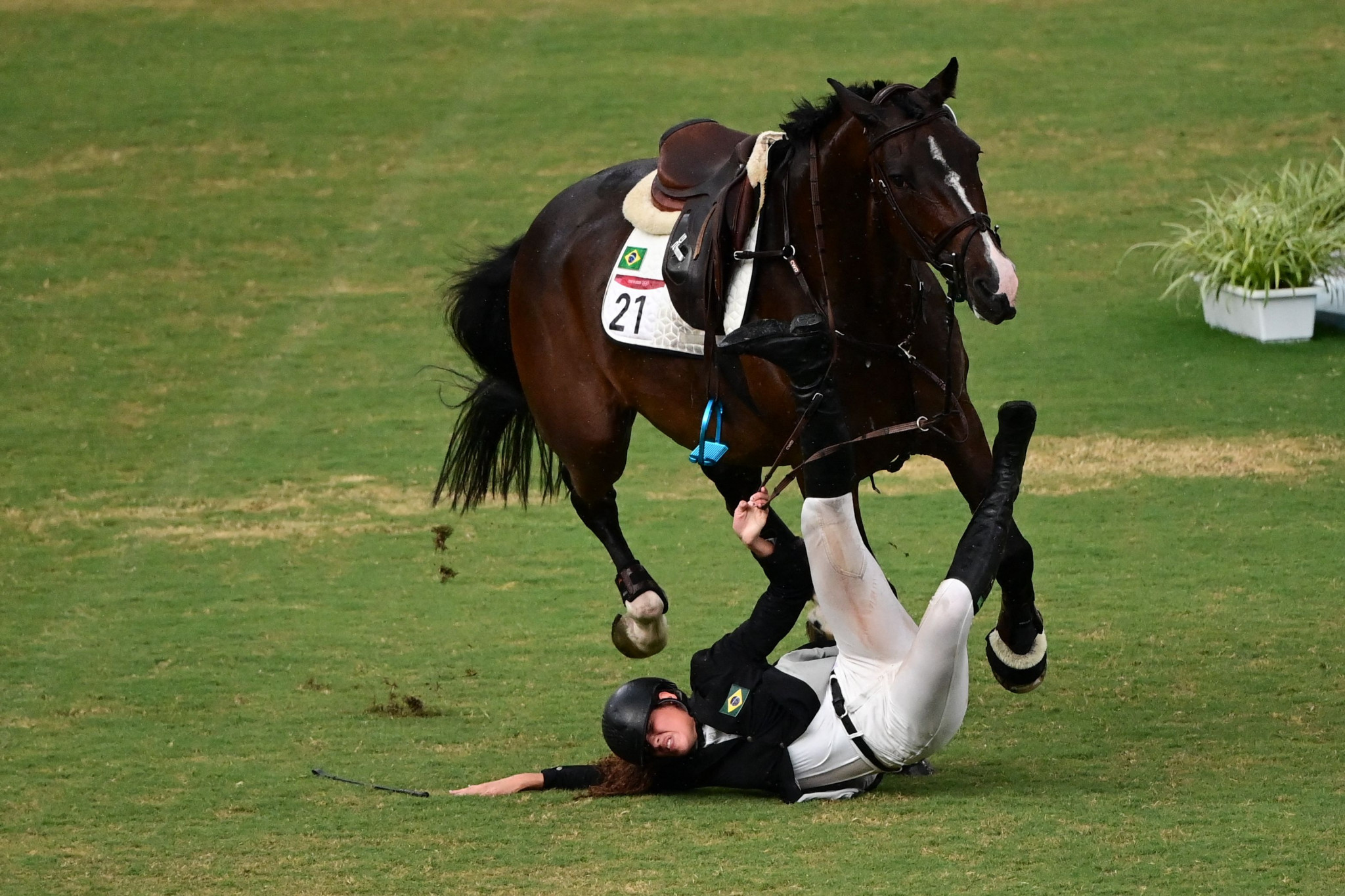 Brazil's Maria Ieda Chaves Guimaraes was among the athletes unseated during the modern pentathlon riding section at Tokyo 2020 ©Getty Images