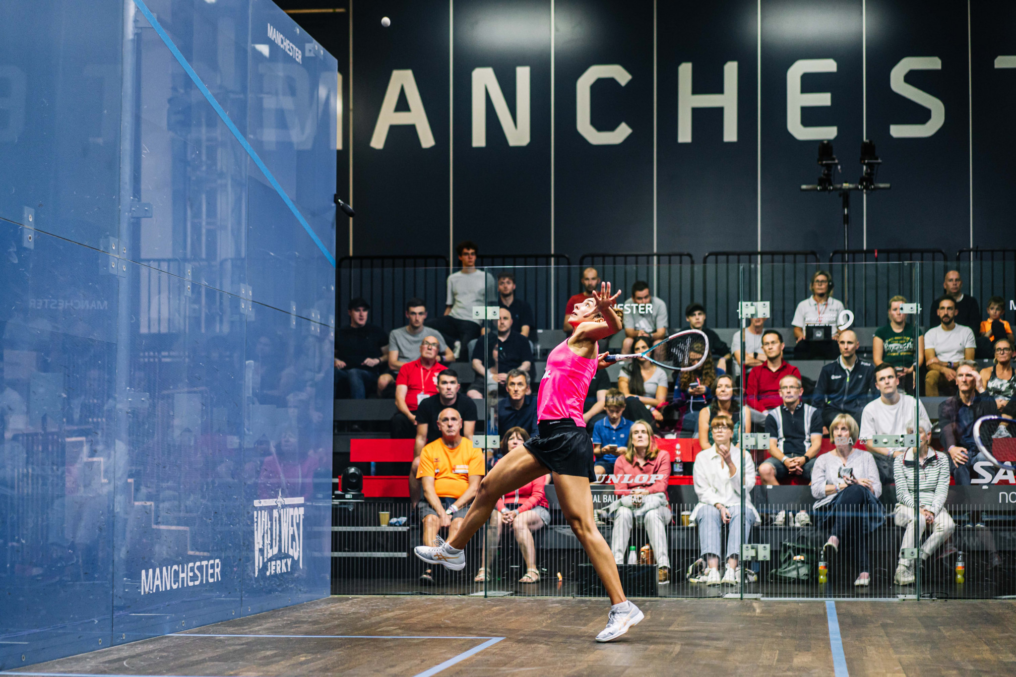 Women's top seed Hania El Hamammy will face Sarah-Jane Perry in the women's PSA Manchester Open final tomorrow ©PSA World Tour