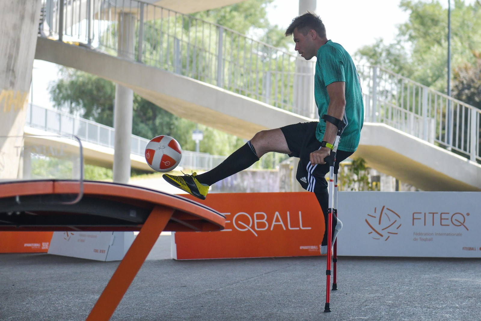 There are two sport classes for Para teqball - one for athletes permanently requiring the use of crutches, and a second which is for athletes with a prosthesis ©FITEQ