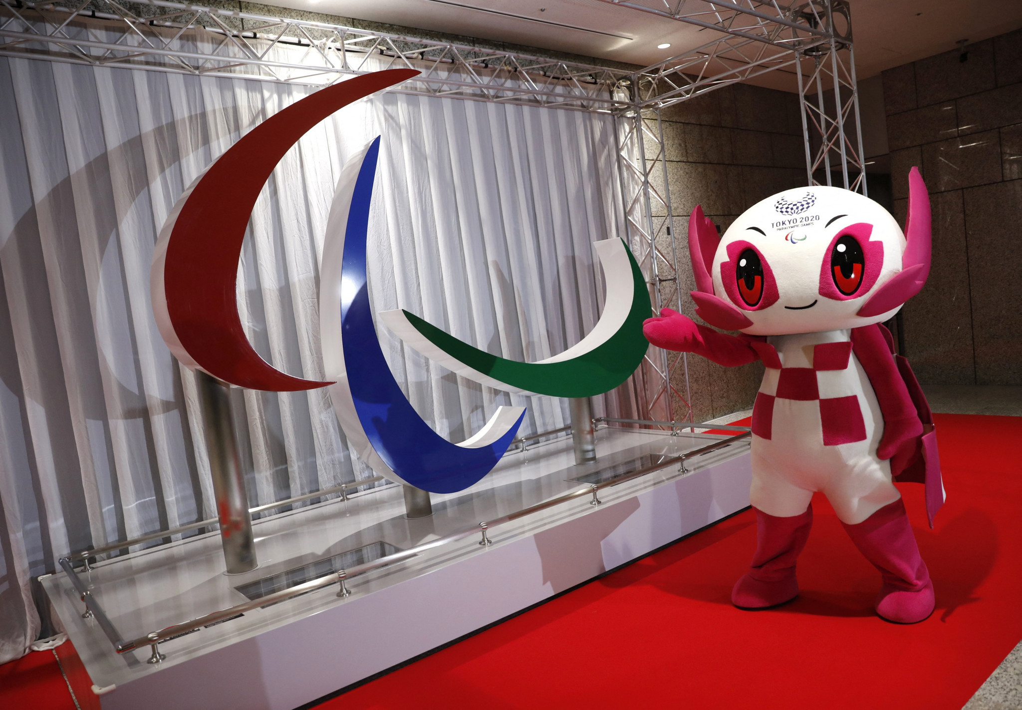 Adverse weather delays arrival of Paralympic symbol to Tokyo Bay