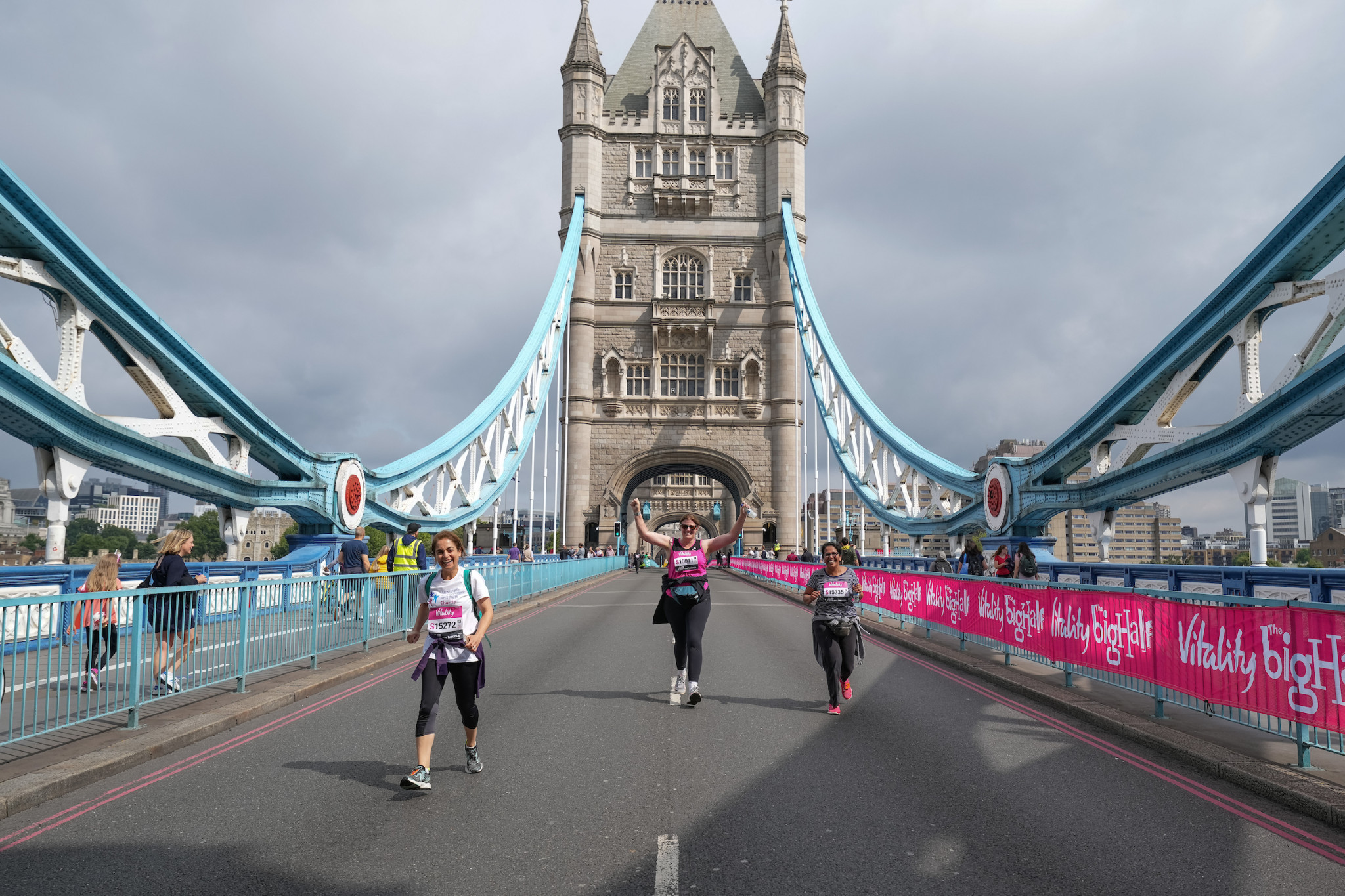 The race began at London's Tower Bridge ©The Big Half