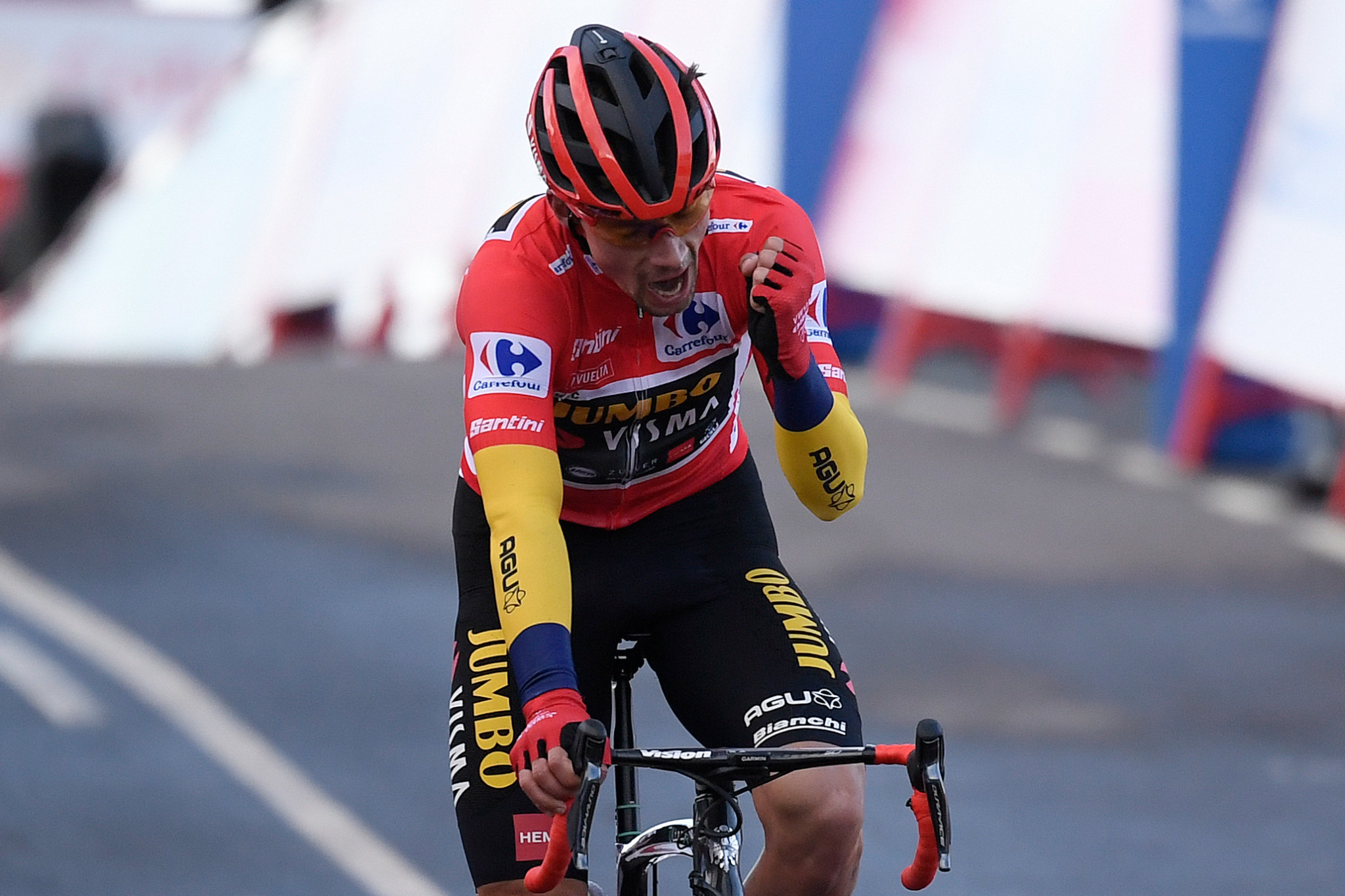 Roglič recovers from crash to win stage 11 of the Vuelta a España