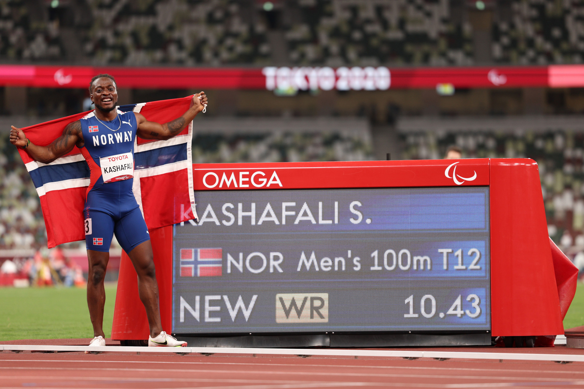 Norway's Salum Ageze Kashafali ended the athletics action on day five of the Tokyo 2020 Paralympics to win gold with a sensational world record of 10.43sec in the men's 100 metres T12 ©Getty Images