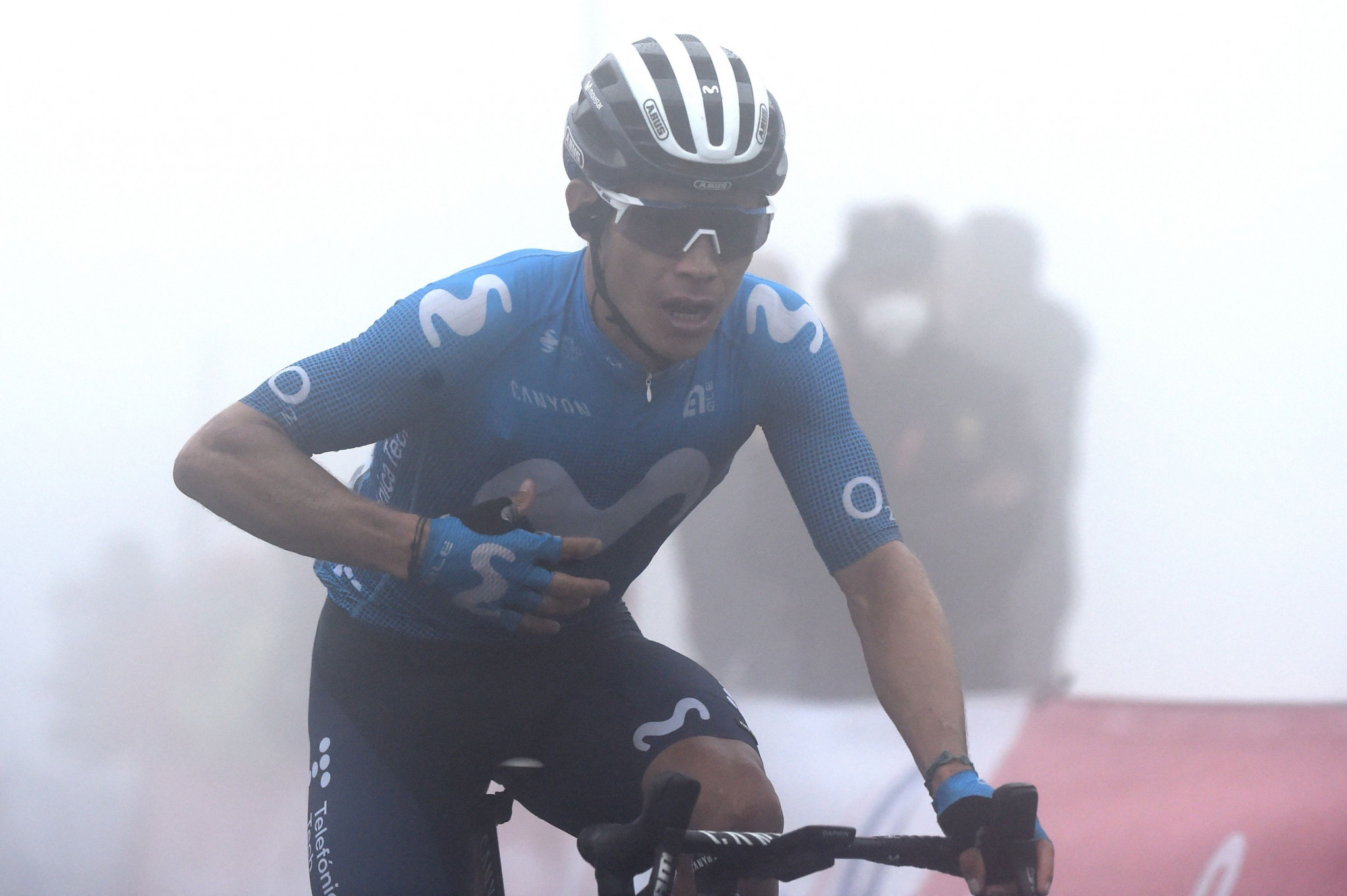 López wins 18th stage of Vuelta as Roglič extends lead