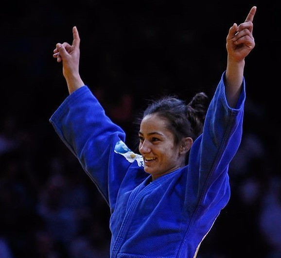 Kelmendi needs only a minute to show why she is favourite to mark Kosovo Olympic debut with Rio 2016 gold
