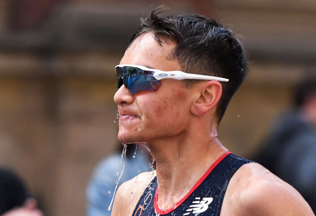 Alex Yee won a thrilling men's Super League Triathlon event in Jersey ©Getty Images 