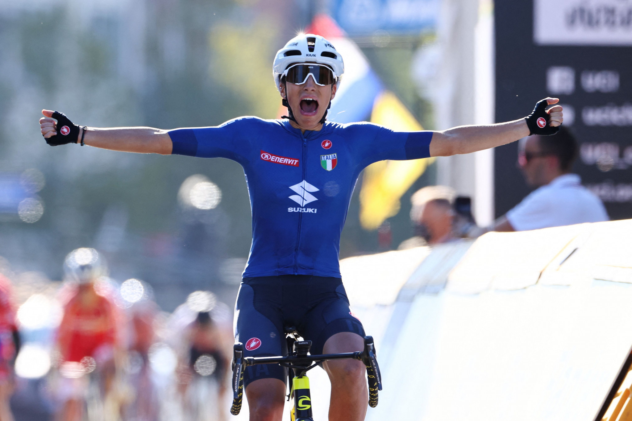 Balsamo wins dramatic elite women's race at UCI Road World Championships