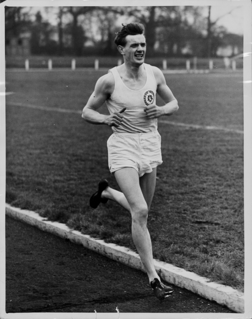 John Disley, the pioneer of the London Marathon and an Olympic bronze medallist, has died ©Getty Images 