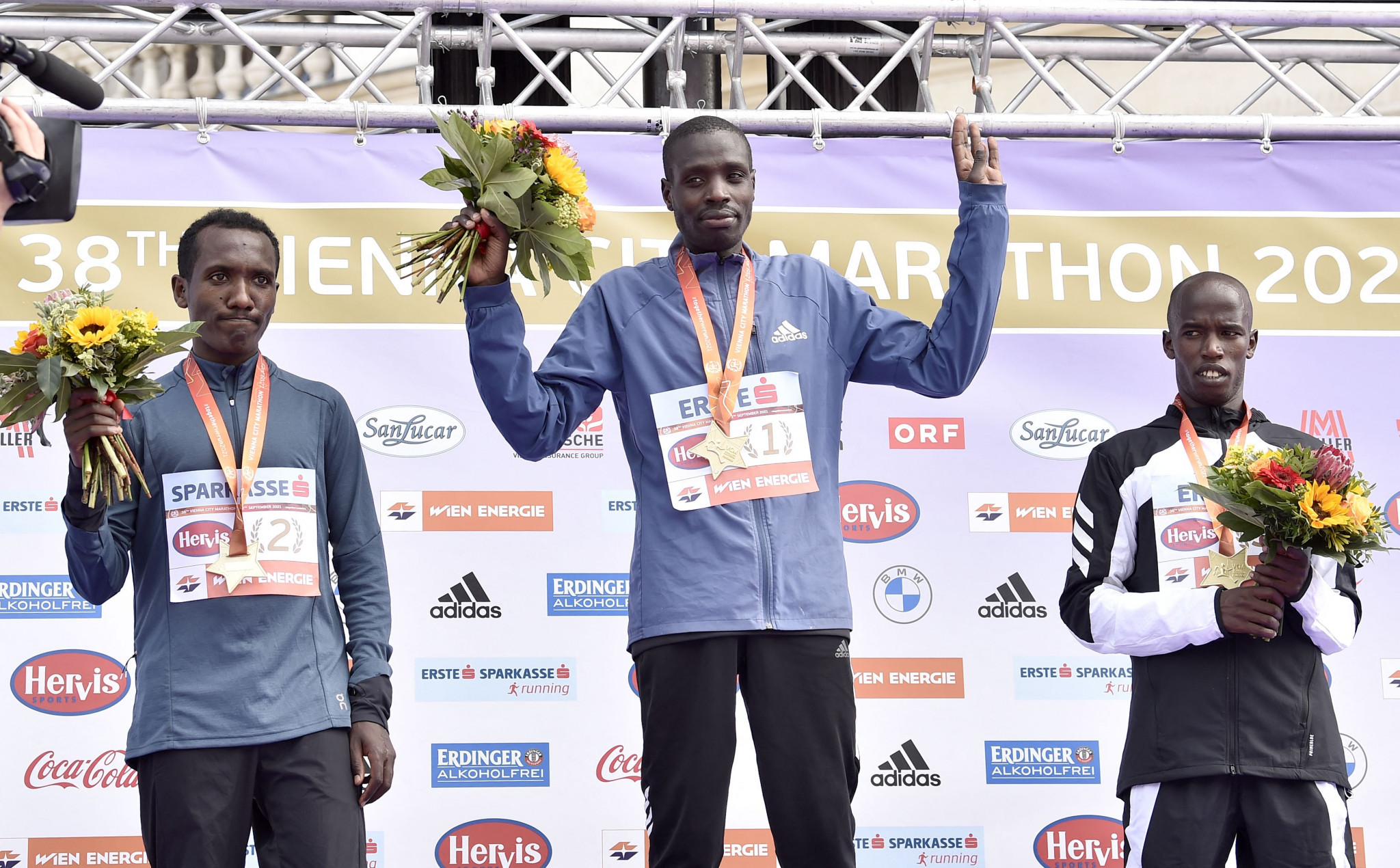 Leonard Langat won the men's race at the Vienna City Marathon ©Getty Images