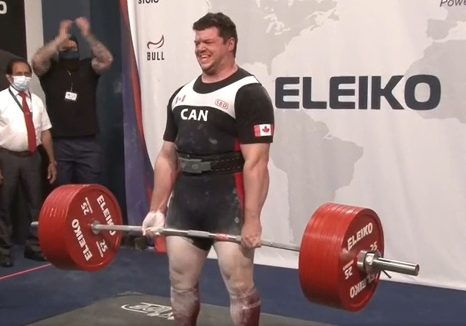 Erik Willis clinched a second medal of the day for Canada with silver in the men's over-120kg class ©Youtube/IPF