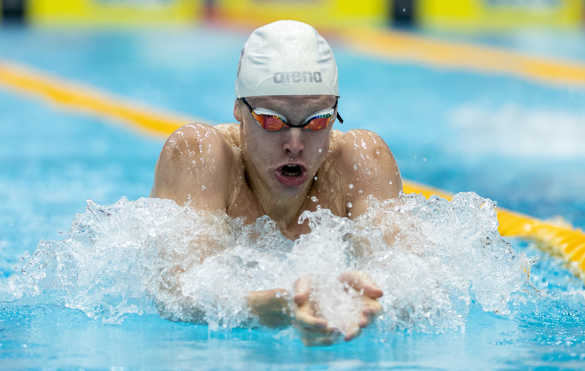 Sates scores two golds on final day of Berlin leg of Swimming World Cup