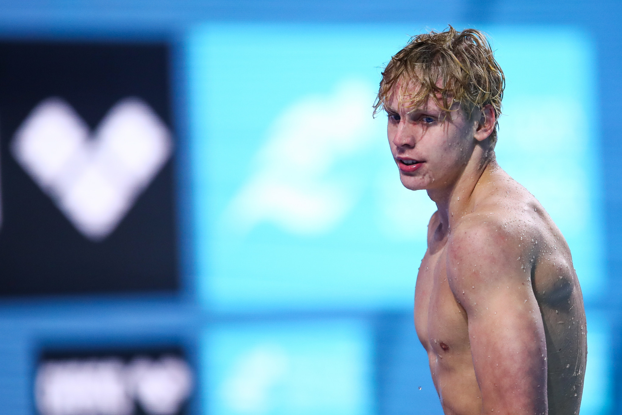Matthew Sates pipped Kyle Chalmers in the highly anticipated men's 200m freestyle, his second victory of the evening ©Getty Images