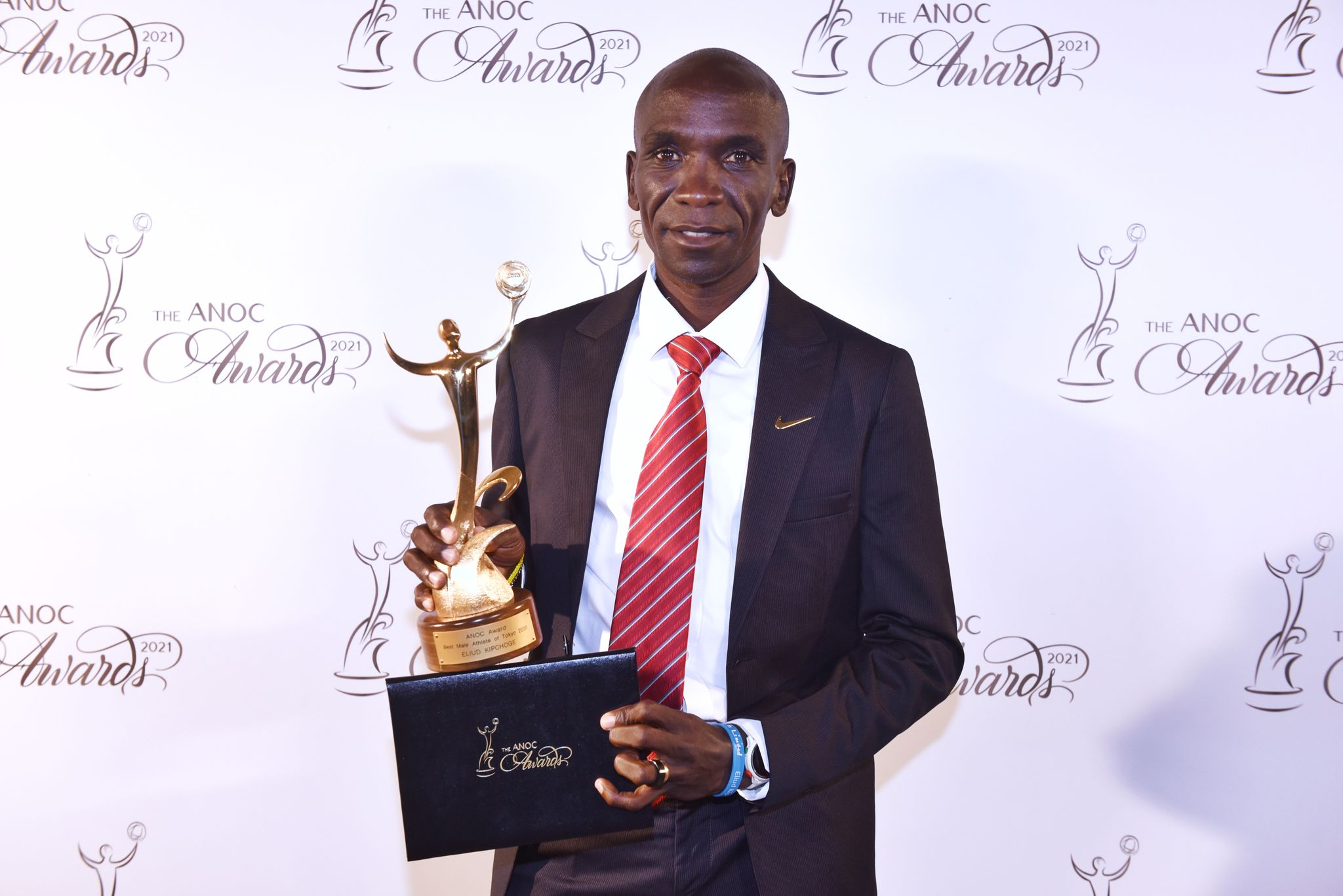 Olympic legends Kipchoge and López among athletes honoured at ANOC Awards