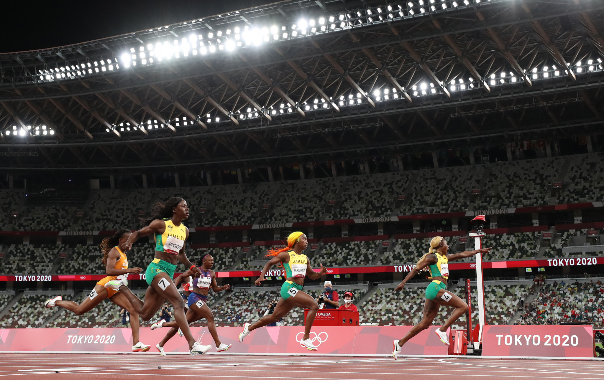 Fraser-Pryce, centre, was edged out by team-mate Thompson-Herah in the 100m Olympic final in Tokyo ©Getty Images