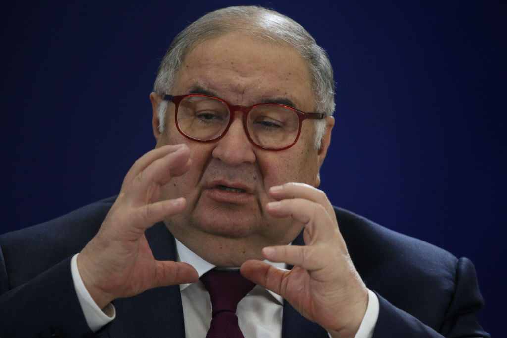 Alisher Usmanov is set to continue his long reign as President of the FIE ©Getty Images