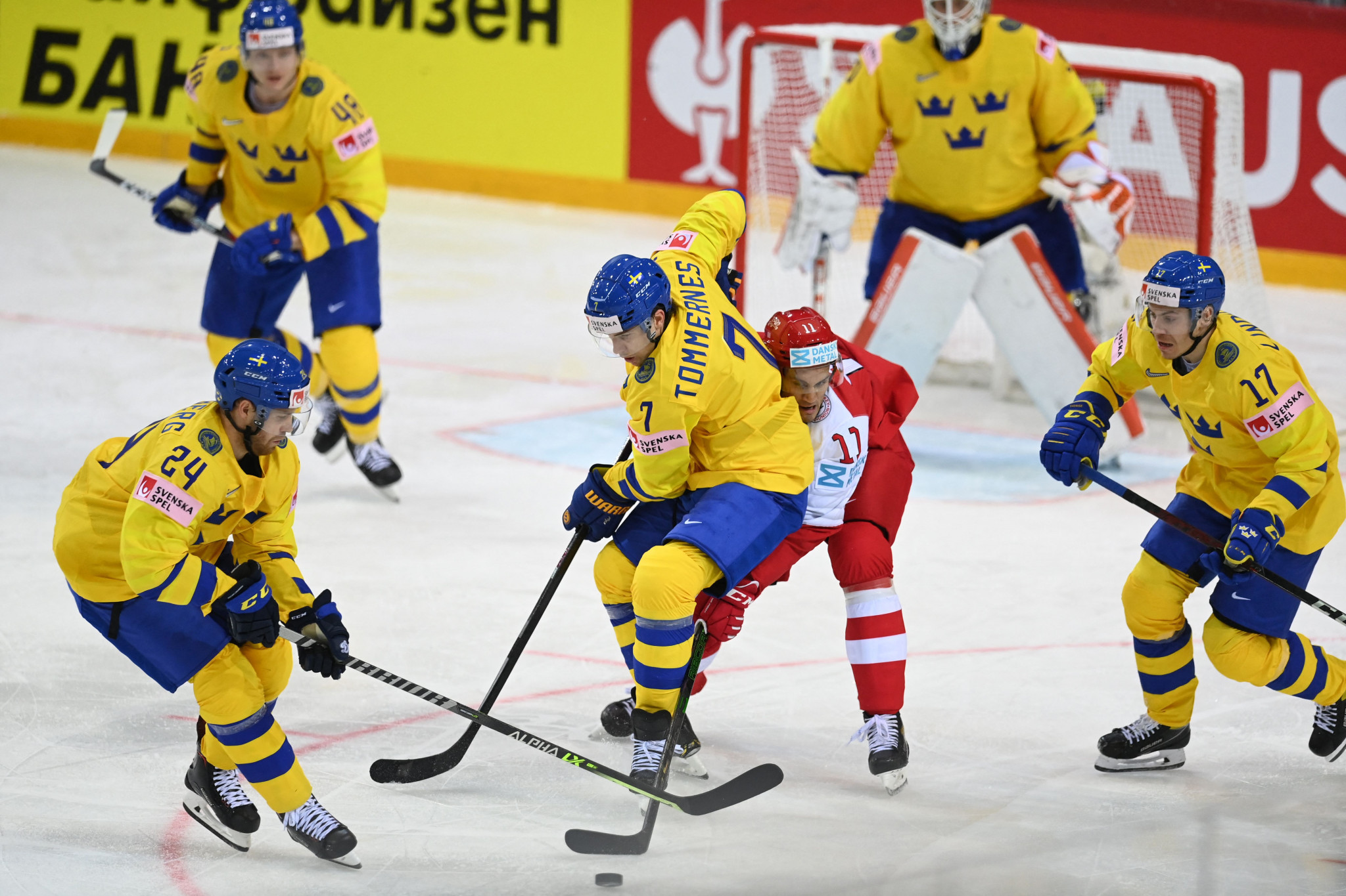 Sweden underwhelmed at the only World Championship Johan Garpenlöv has taken charge of so far ©Getty Images
