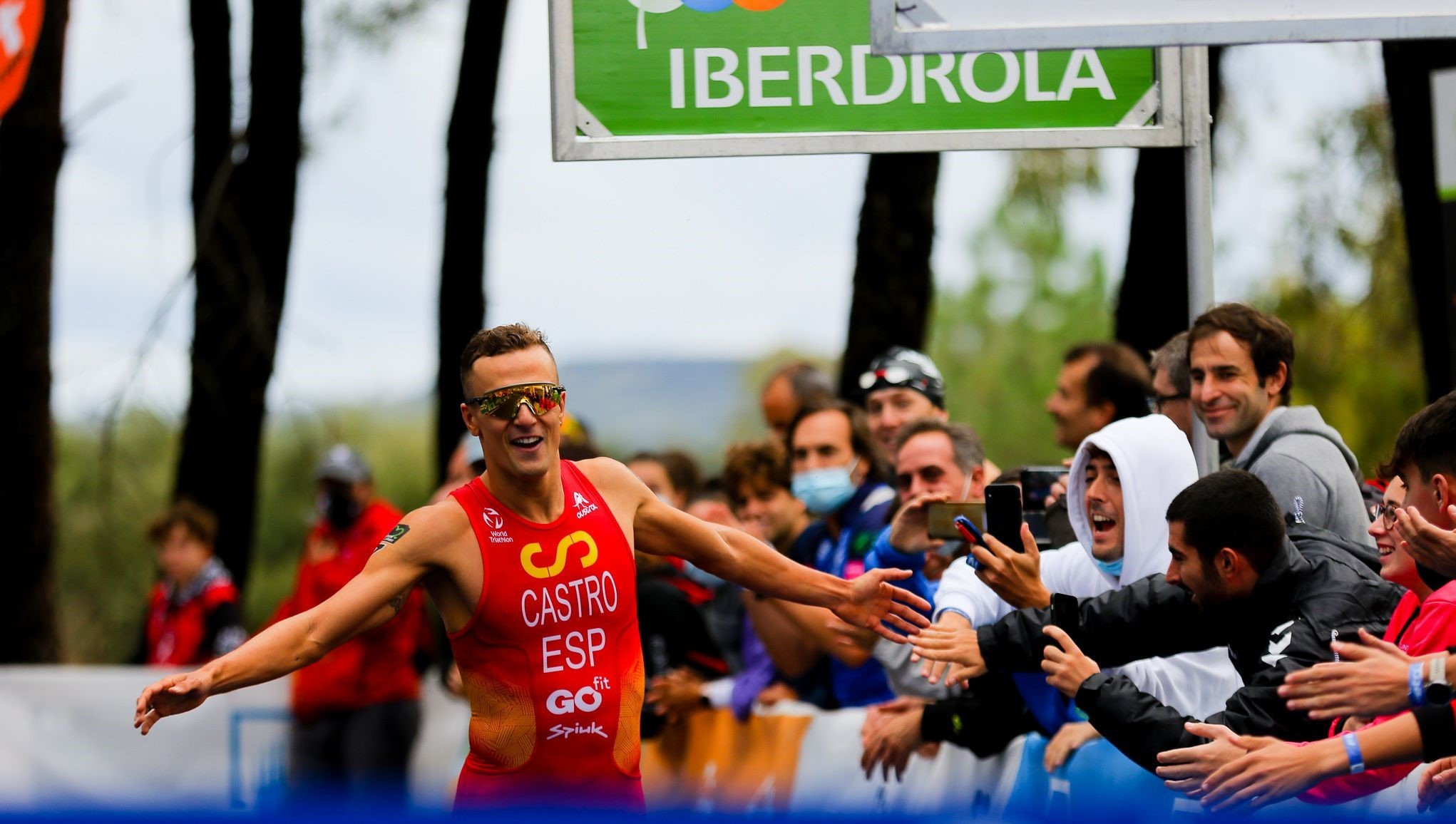 David Castro won the men's elite race at the World Aquathlon Championship in Extremadura ©World Triathlon/Ben Lumley