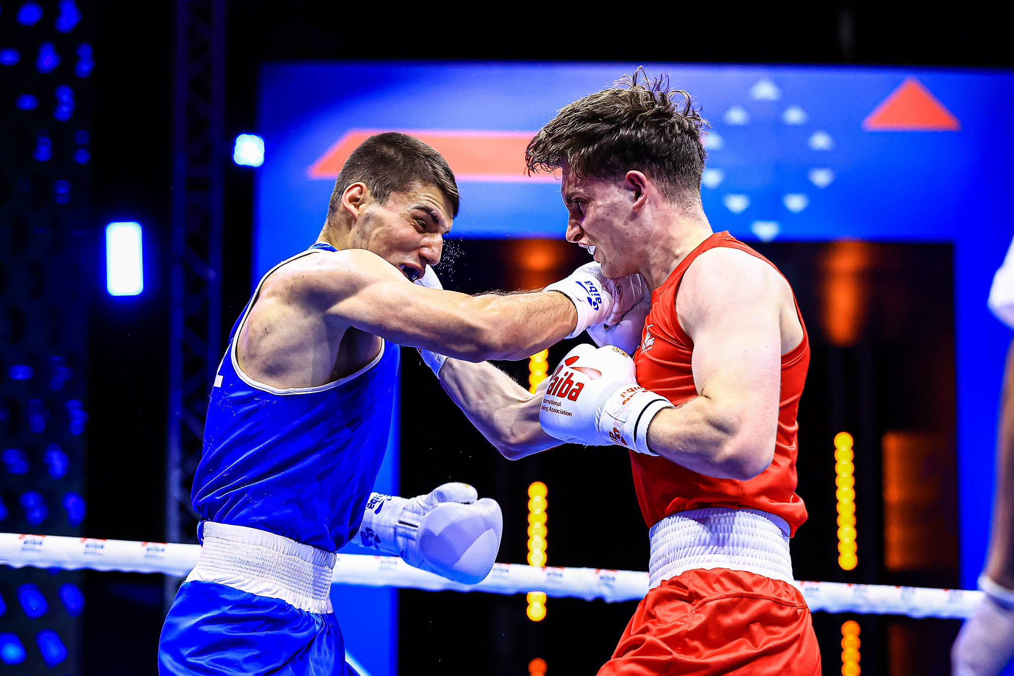 Scotland's Sam Hickey, right, defeated Bulgaria's Rami Kiwan, left in the under-75kg ©AIBA