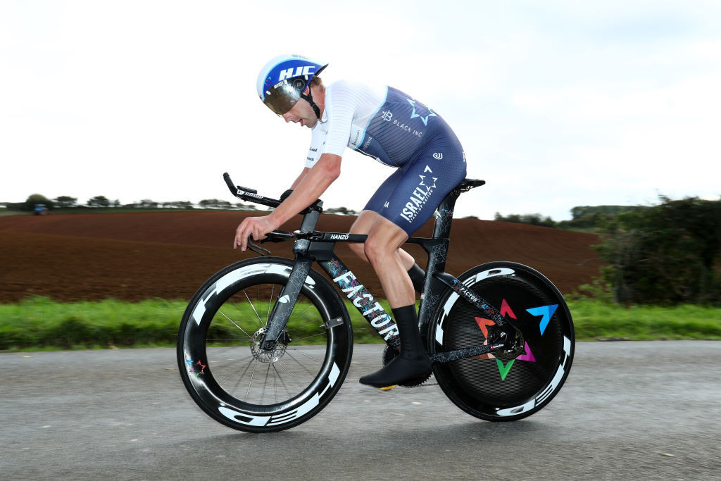 Britain's Alex Dowsett will attempt to regain the record in Mexico tomorrow ©Getty Images