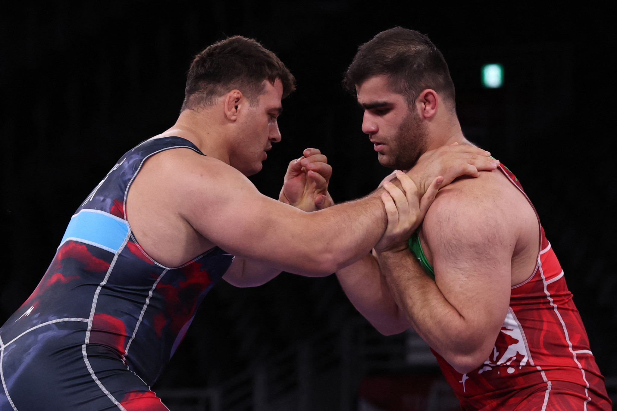 Amin Mirzazadeh, right, won gold in the under-130kg category at the UWW Under-23 World Championships in Belgrade ©Getty Images 