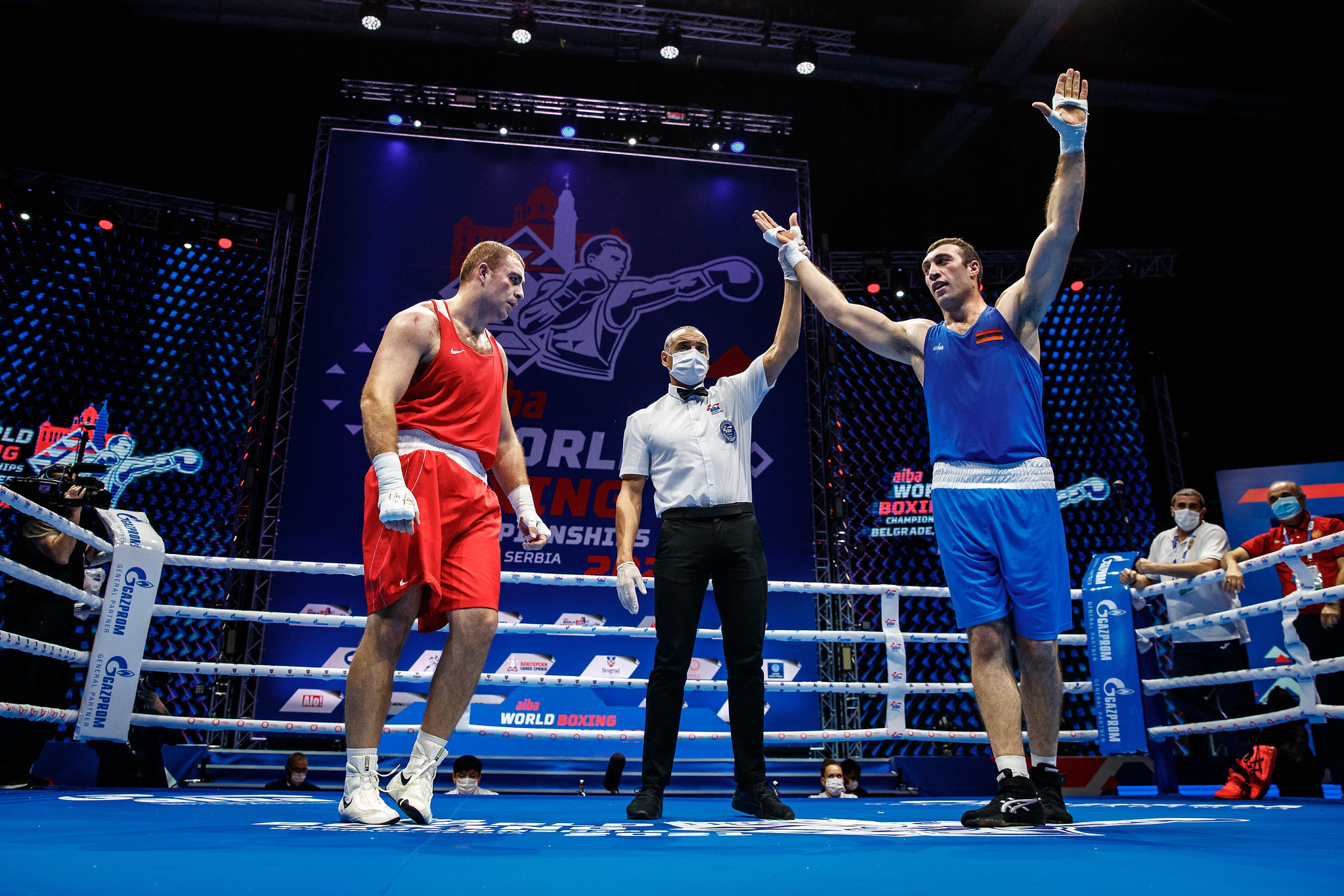 Armenian Davit Chaloyan claimed a victory against Azerbaijan's Mahammad Abdullayev in the over-92kg ©AIBA