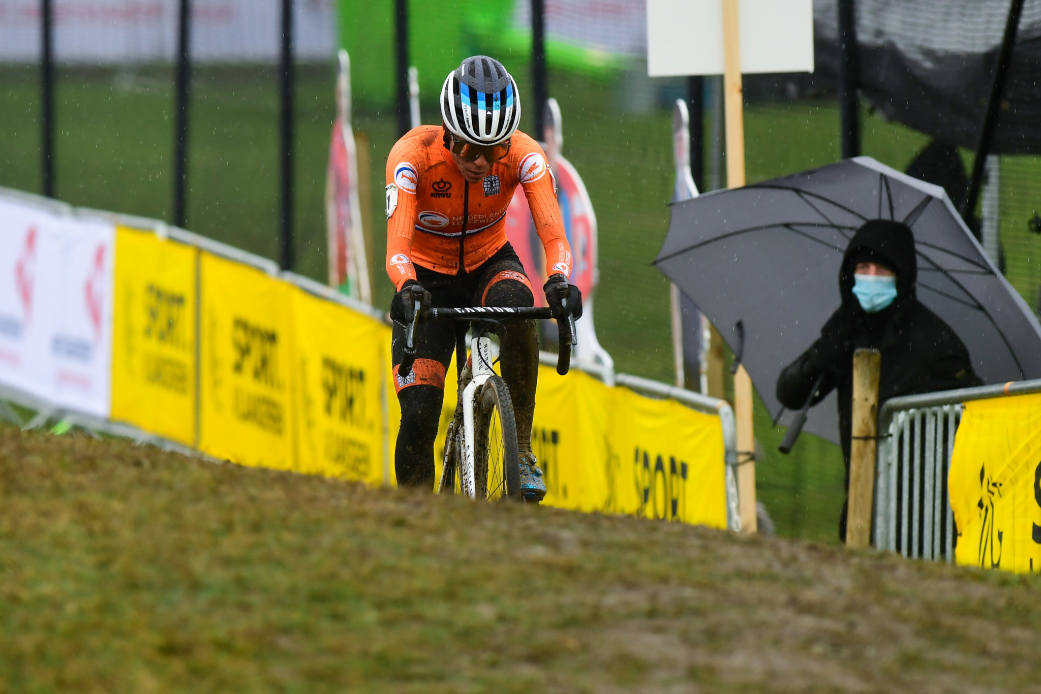 Alvarado and Iserbyt seek to defend Cyclo-Cross European Championships elite titles
