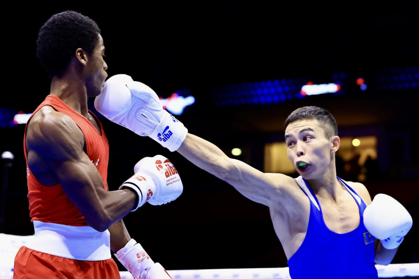 Kazakhstan's Saken Bibossinov won his first world title at under-51kg, beating American Roscoe Hill ©AIBA