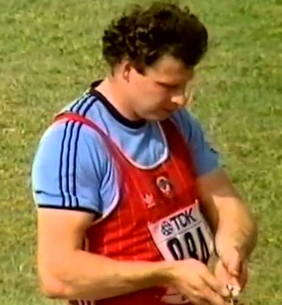 Former Soviet Union hammer thrower Igor Nikulin has died at the age of 61 ©YouTube