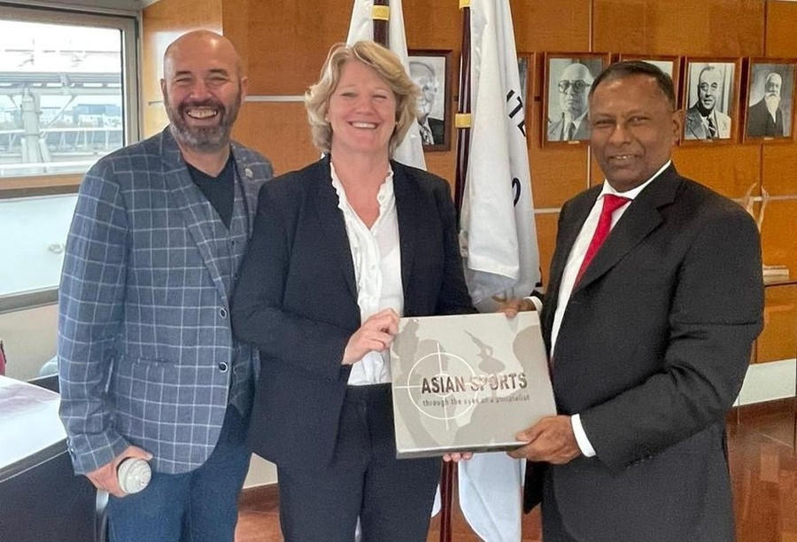 The President of the National Olympic Committee of Sri Lanka, right, was hosted in France by Brigitte Henriques, centre, and Didier Seminet ©Sri Lanka NOC