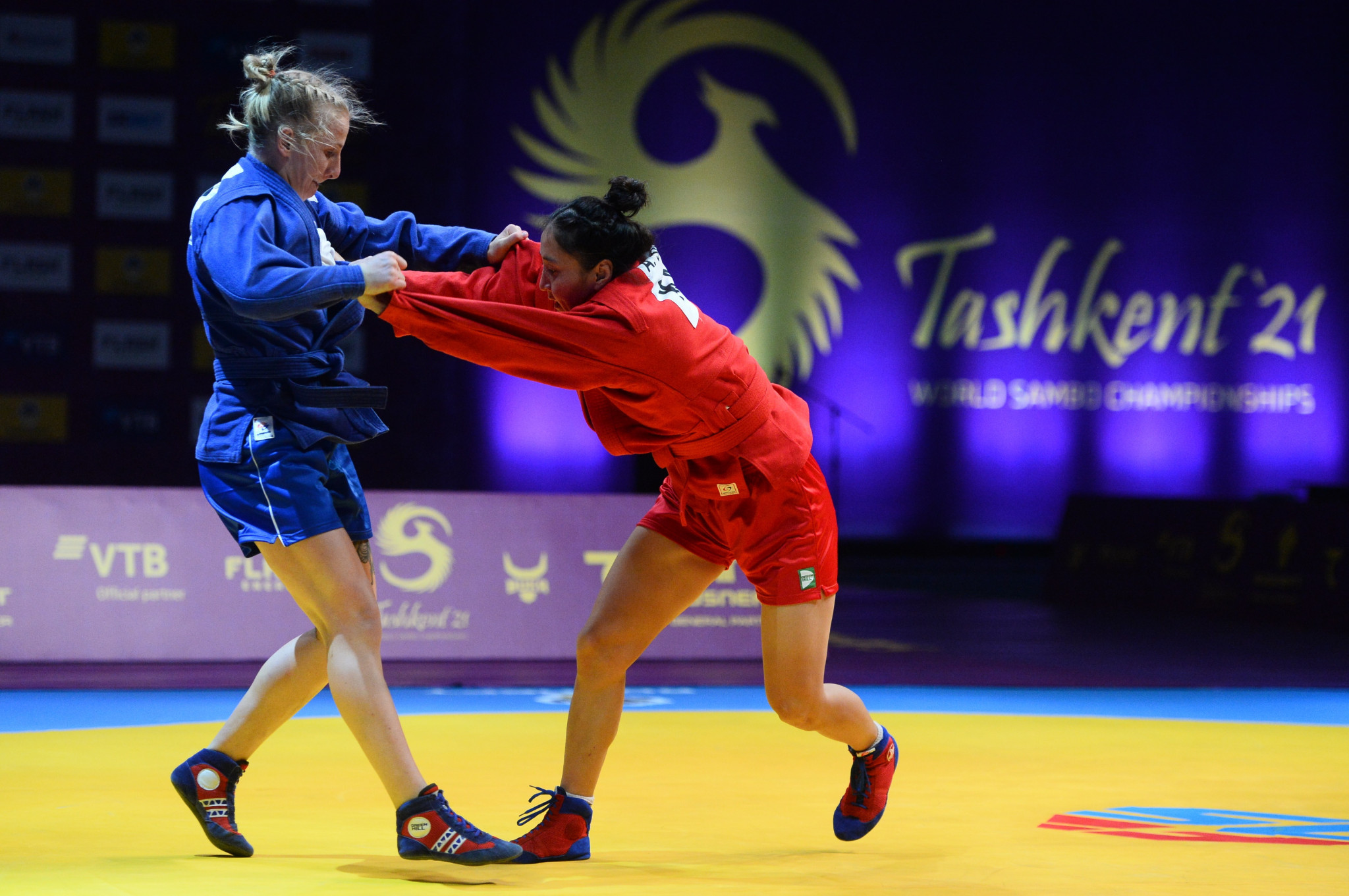 Yuliia Hrebenozhko captured women’s under-65kg gold with victory over Azhar Salykova ©FIAS