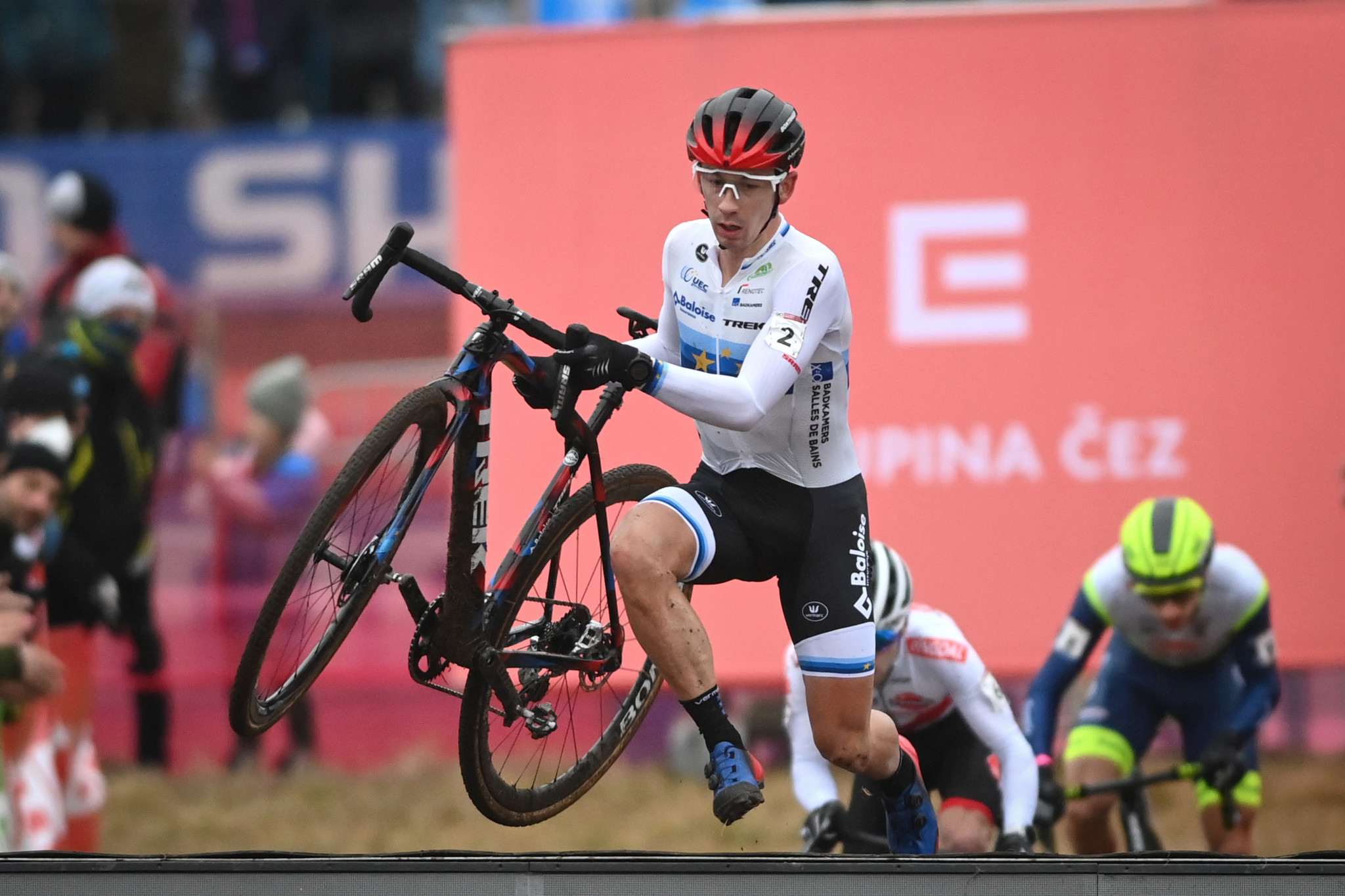 Van der Haar and Brand complete Dutch sweep in UCI Cyclo-cross World Cup